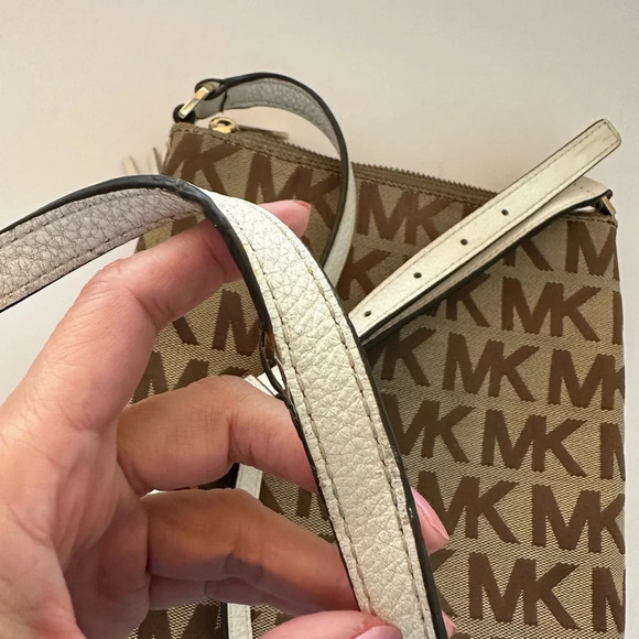 Michael Kors Monogram Drawstring Bucket Brown Mini WithTassel Crossbody Bag - Picture 10 of 14